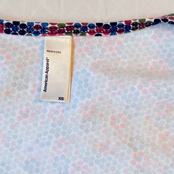 American Apparel 3/4 sleeve wrap around tie front cropped shirt - Picture 4 of 8